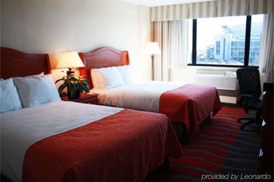 Holiday Inn Houston S - Nrg Area - Med Ctr By Ihg Стая снимка